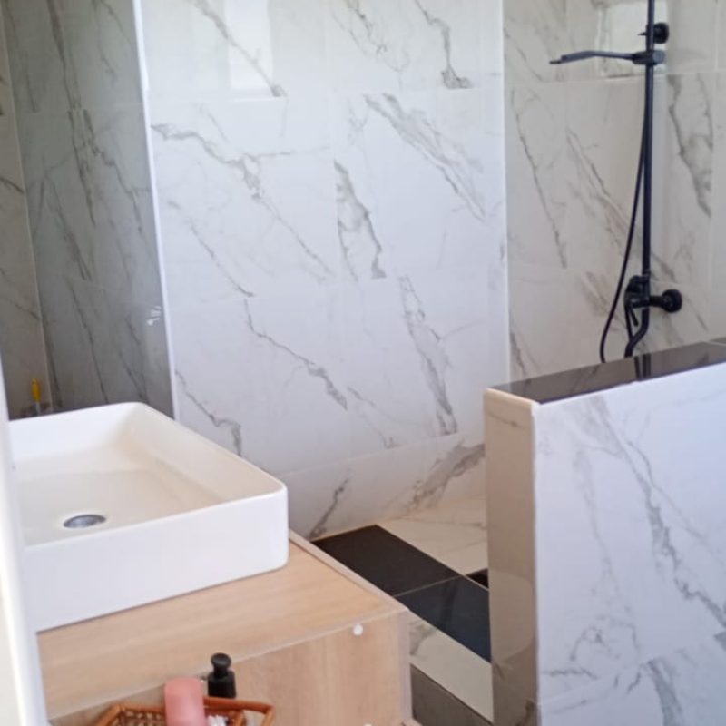 ALBA SPA PROYECTOS DE INGENIERIA Y CONSTRUCCION CASA TERMINADA E INTERIOR
